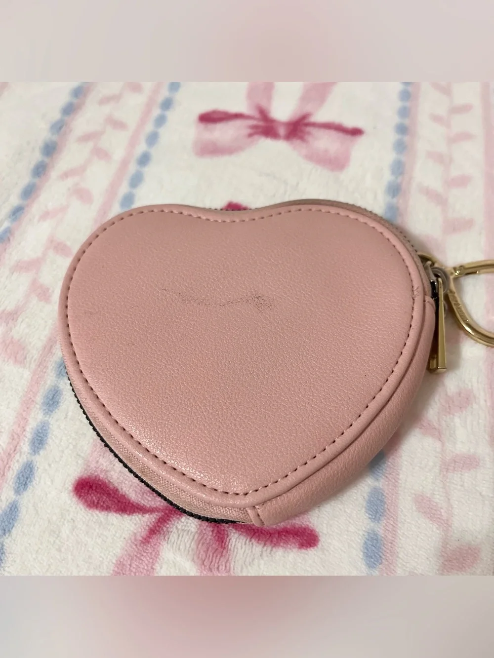 Juicy Couture heart pink wallet